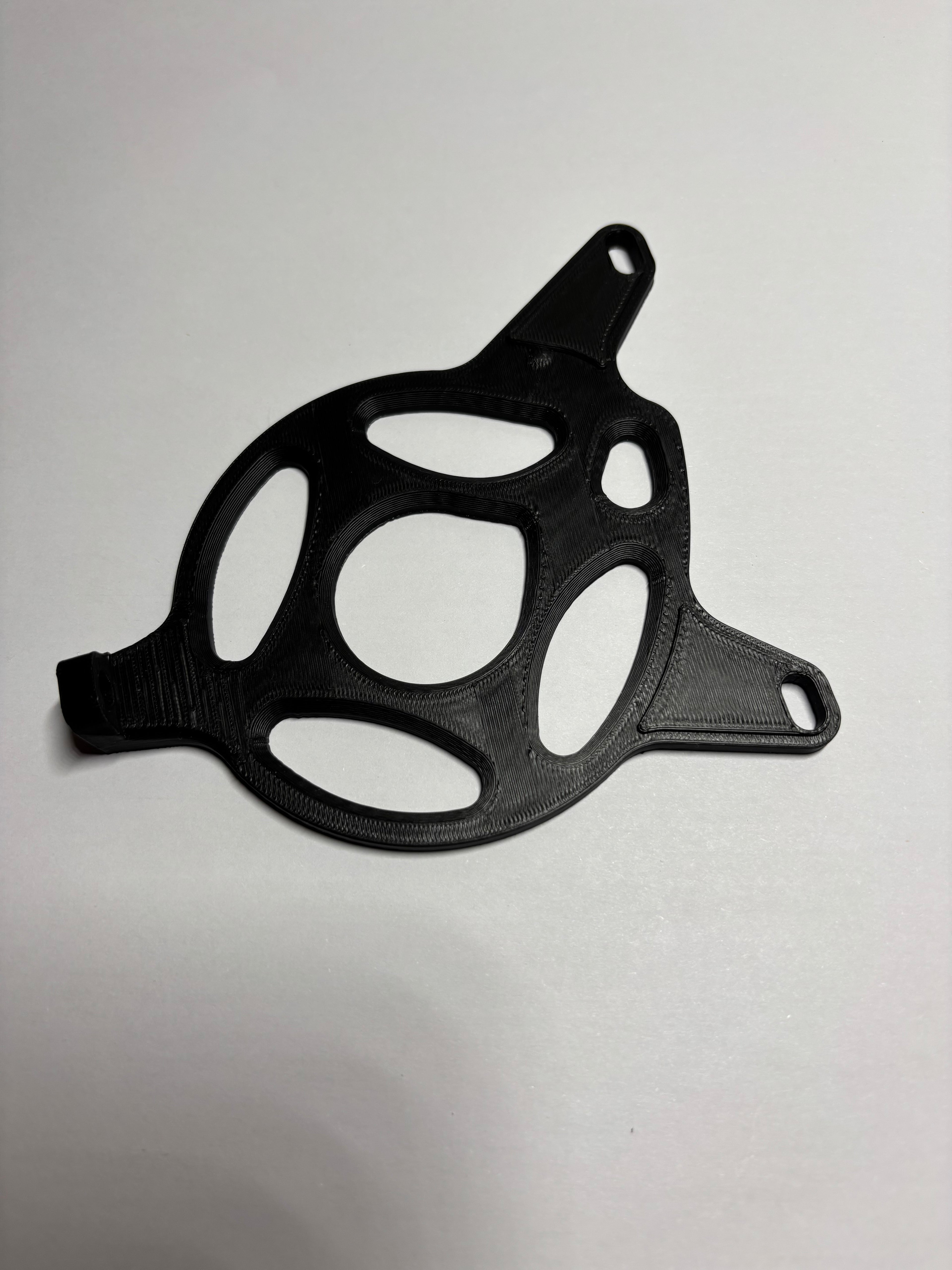 Tuttio motor cover